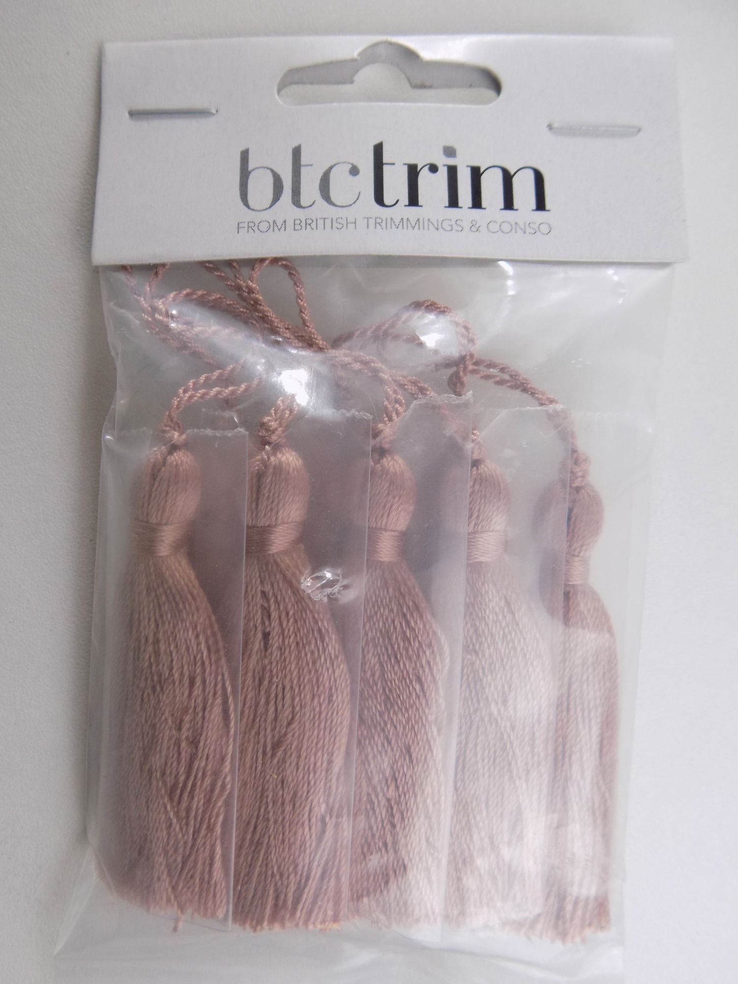 BTTA15 PEACH 6CM TASSEL PACK OF 8