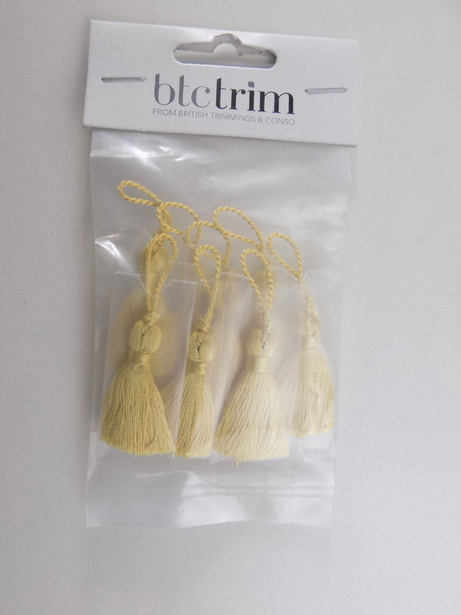 BTTA7 YELLOW 4CM TASSEL PACK OF 8