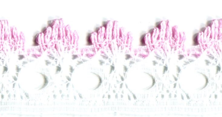 L43504-30 - KNITTING IN EYELET LACE 18MM PINK/WHITE