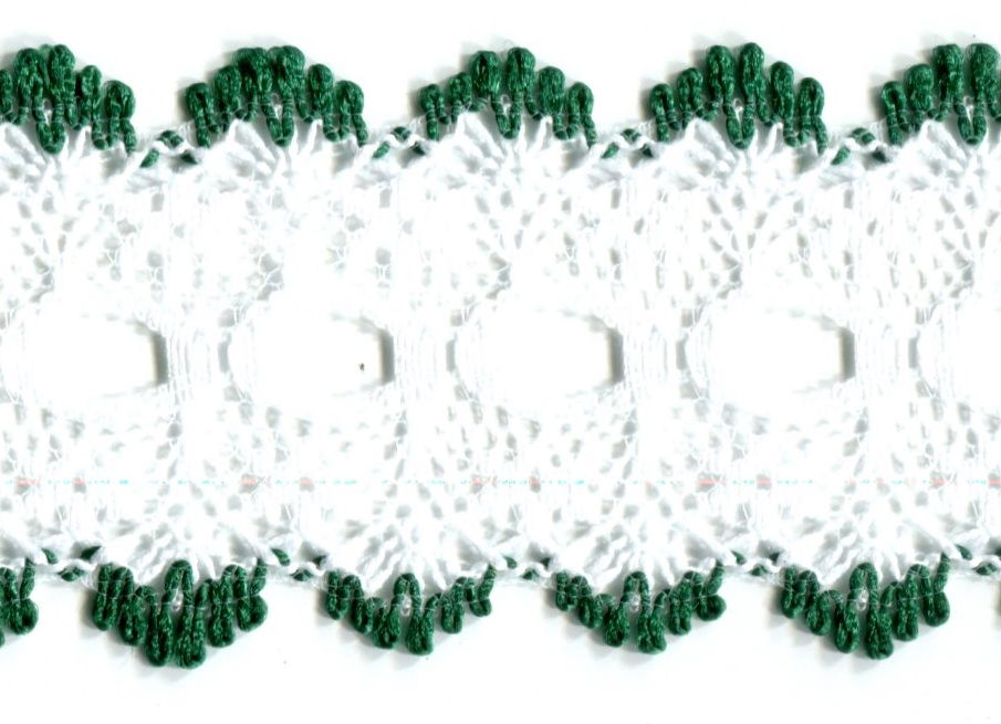 L635G-30 - EYELET LACE FLAT BOTTLE GREEN 32MM